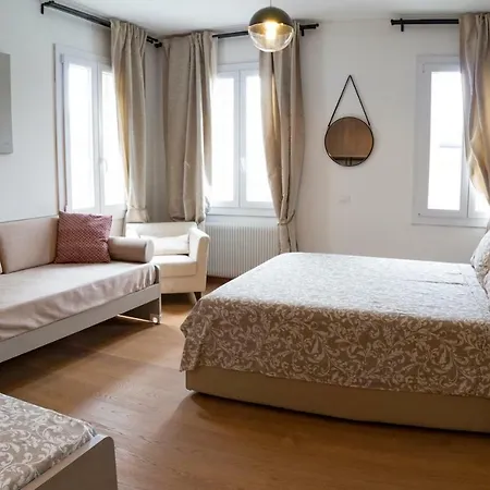 La Casa Quadra